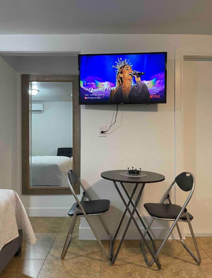 Cozy Studio…With Private Entrance Las Vegas Eksteriør bilde